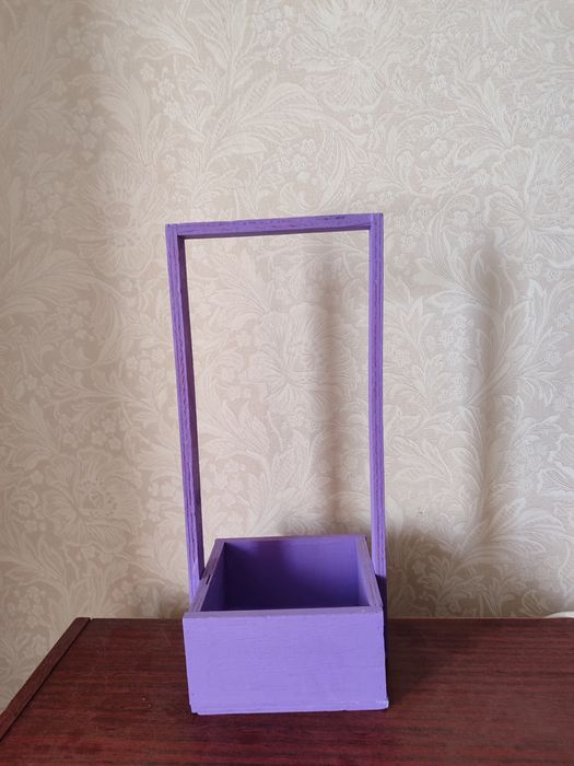 Корзинка для оформления подарка.