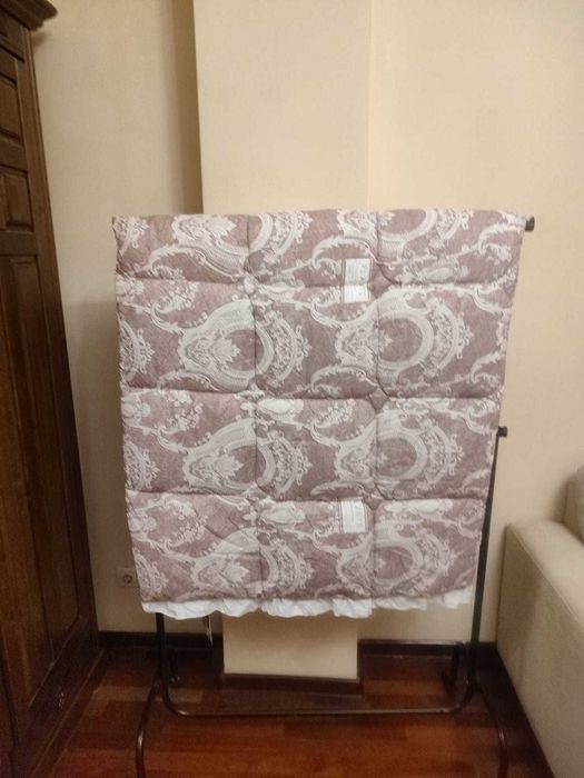 Одеяла с наполнением шелкопряд