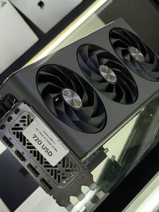 AMD Radeon RX 7900 XT (Sapphire Nitro+ Vapor-X)