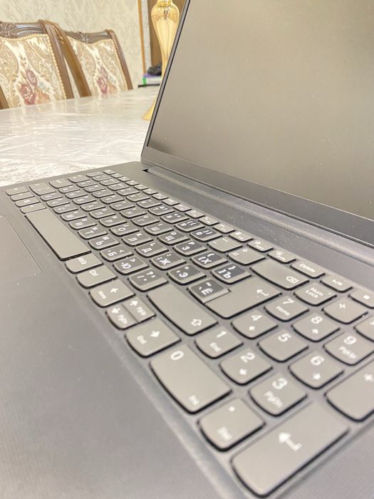 Lenova corei5 280$