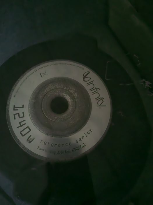 Tub de Bass și amplificator