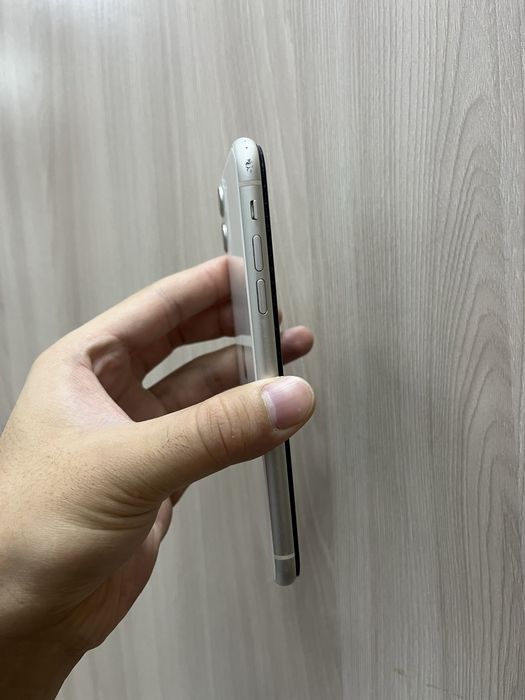 Продам Айфон A11  64гб 78%