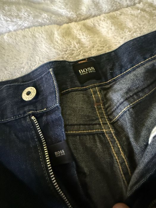 Blugi Boss Hugo Boss – Originali – Stare foarte bună