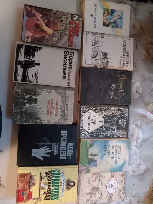 Продам книги б/у