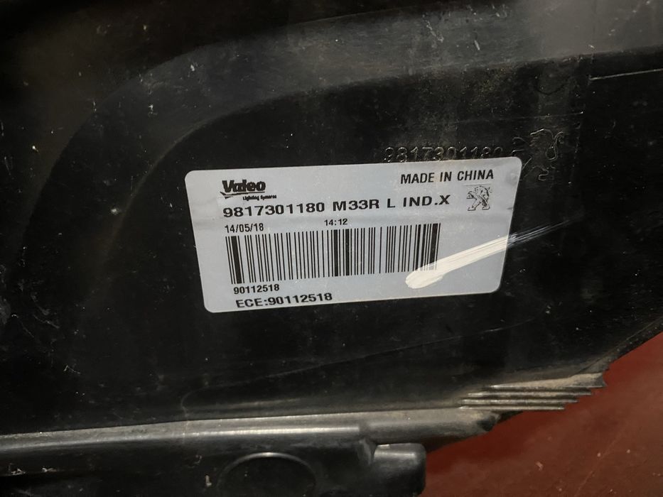 Stop stanga Peugeot 301 an 2017-2019