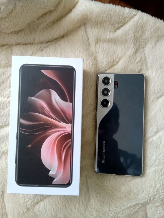 Смартфон новый  оригинал