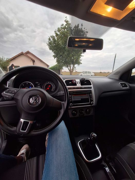 Volkswagen Polo 1.6 TDI, 2013 – Diesel, 5 uși, în stare foarte bună