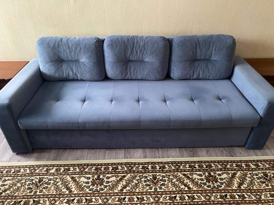 Продам диван !!!