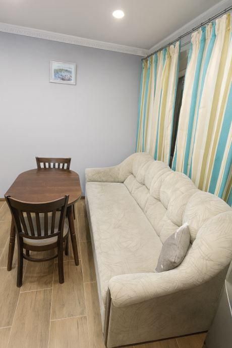 Дава се под наем Тристаен апартамент в Варна, Лятно кино Тракия - 84 кв.м за 450 € - Снимка #1