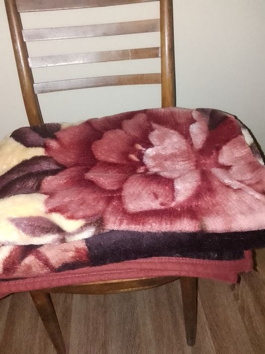 Одеяла    подушки   матрасы  карпешка