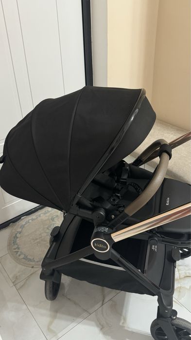 Коляска.         кидило         состояние жаксы.