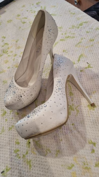 Продам шикарное туфли