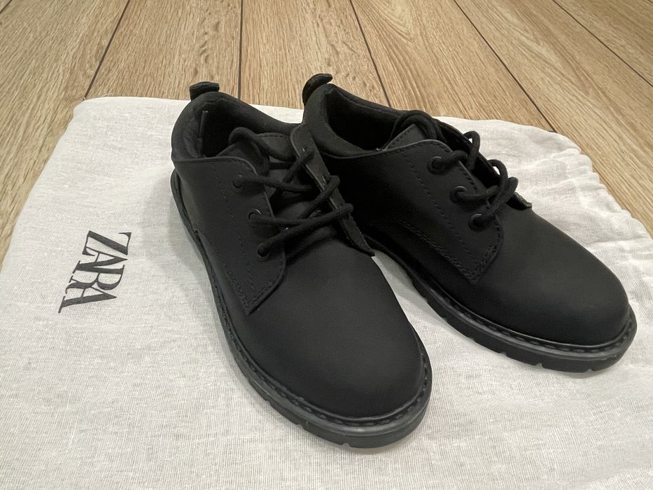 Обувки за момче