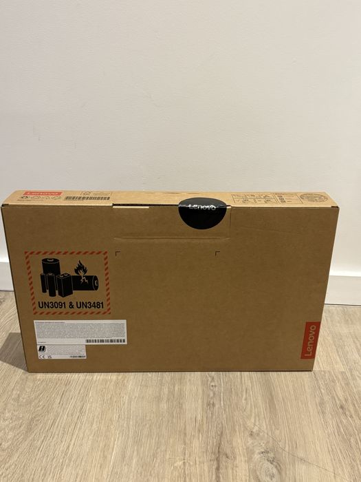 LENOVO IdeaPad Slim 3, AMD Ryzen 5 7520U, sigilat, transport inclus