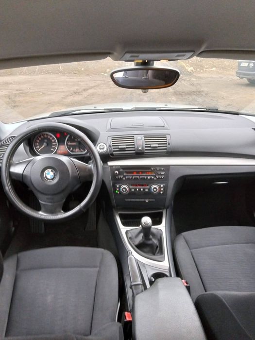 BMW 1 Series 2009 — imagine 5