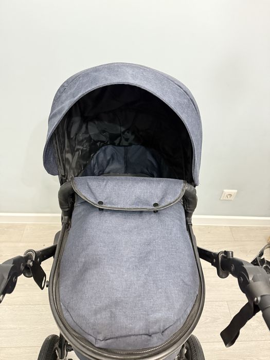 Продам практический новую коляску