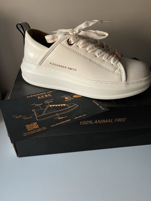Сникърси Alexander Smith