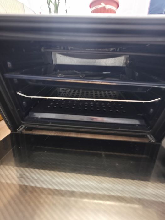Духовой шкаф с  грилем