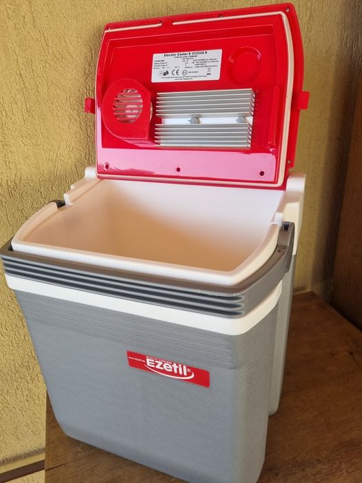 Răcitor mașină 12 volt NOU