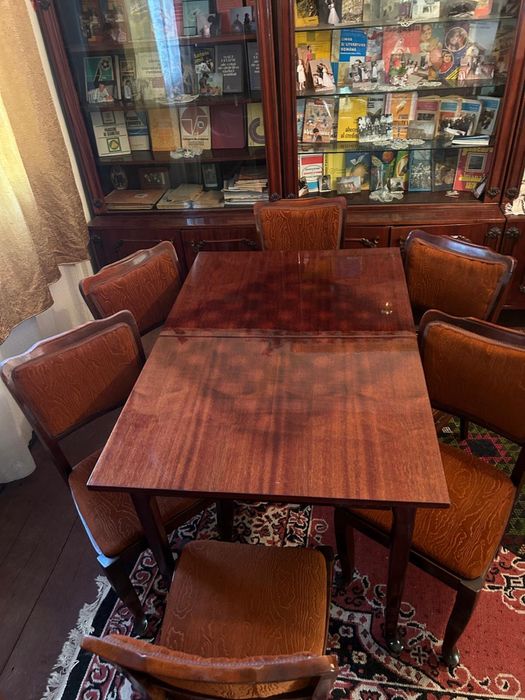 Masa extensibila cu 6 scaune