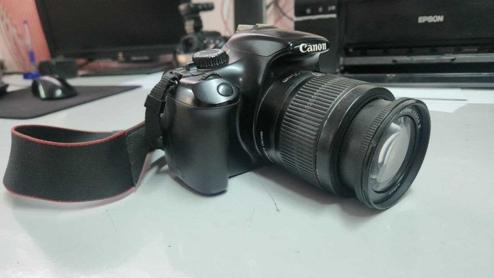Canon 1100D срочно сотилади! Хеч кандай айби йук.