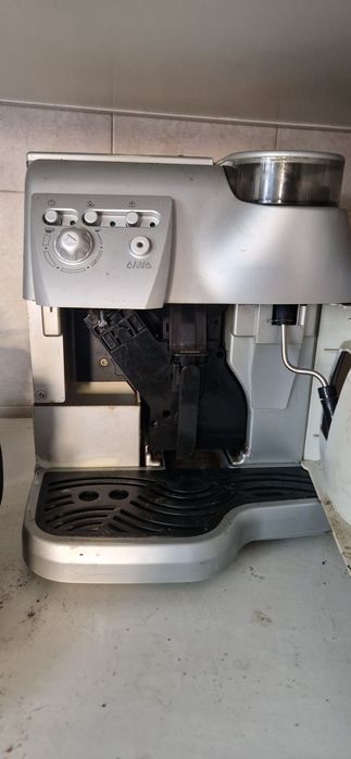 Кафемашини саеко 6 броя.