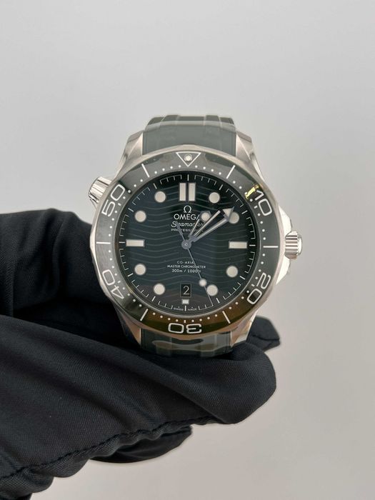 Наручные часы Omega Seamaster
