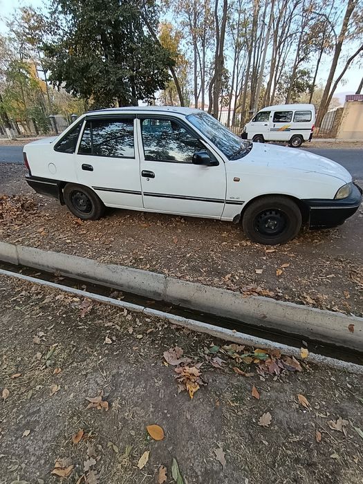 Нехия 1 сотилади холати яхши, 4.та янги юмшок балон тақилган