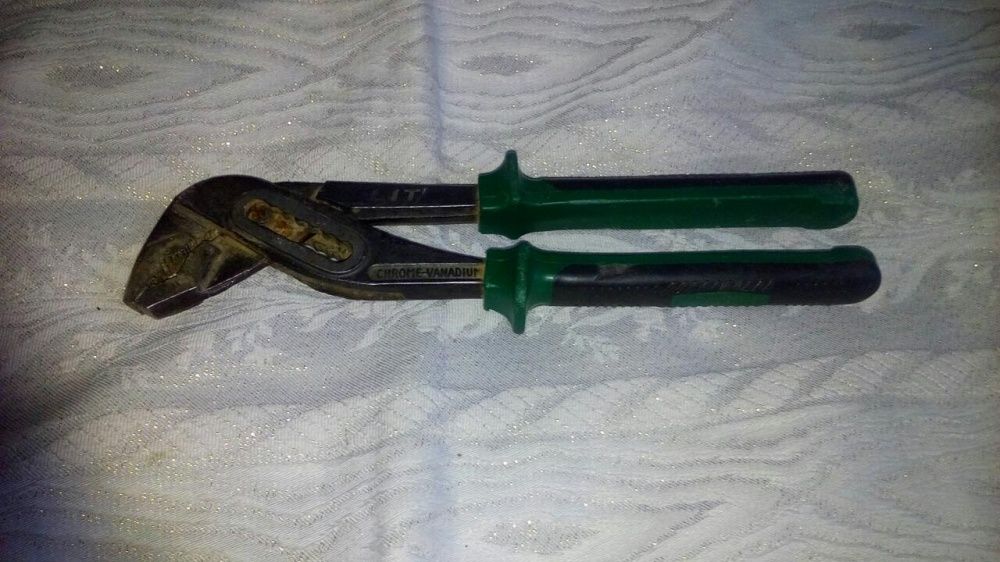 Ключ для сантехники