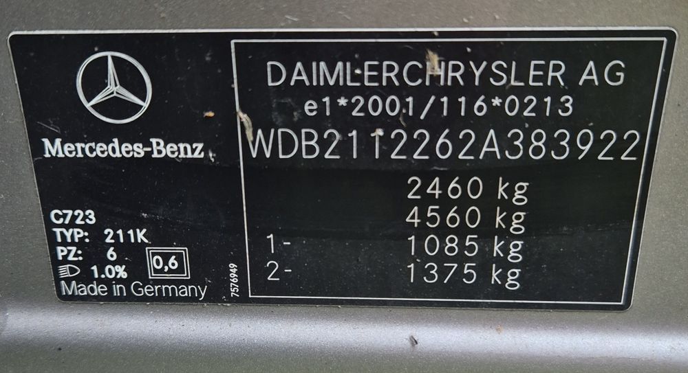 Оригинален калник мерцедес W211 2004г