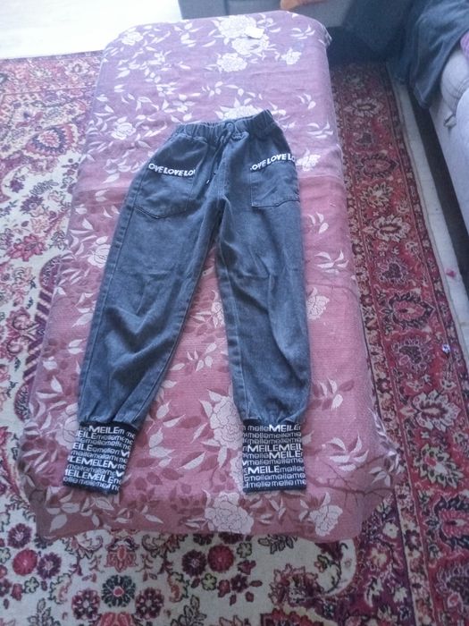 Джинсы подростковые