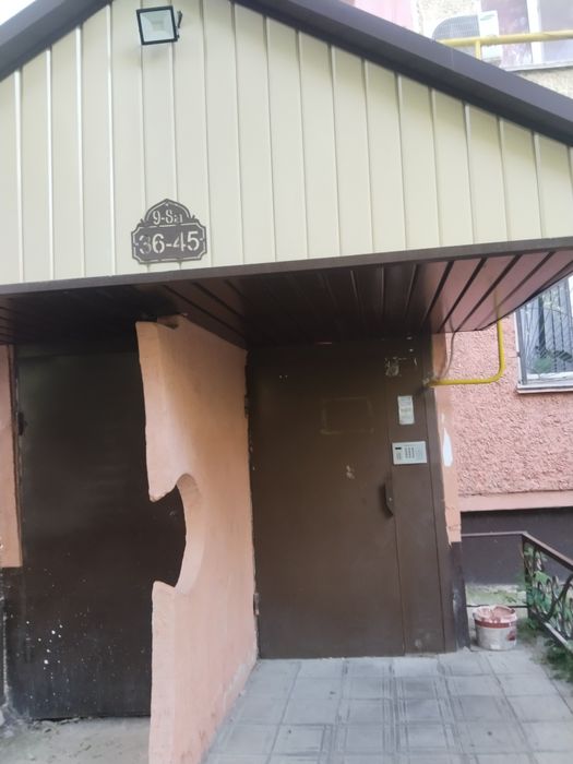 Продам 3 у улуч  квартиру не углавая