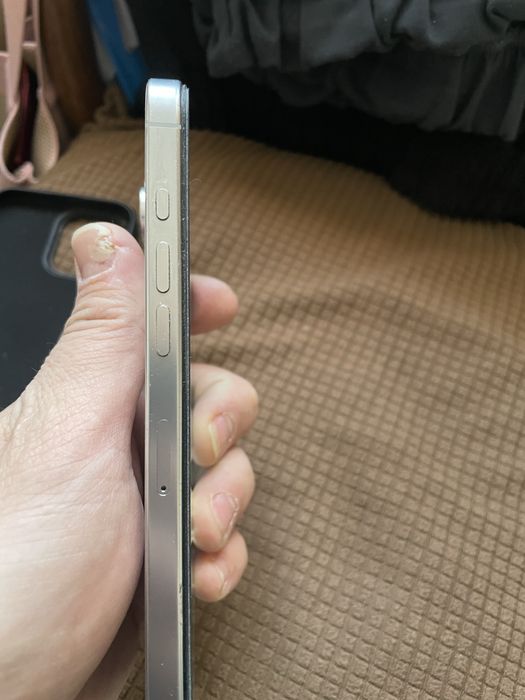 Продам iphone 16 pro max 512g