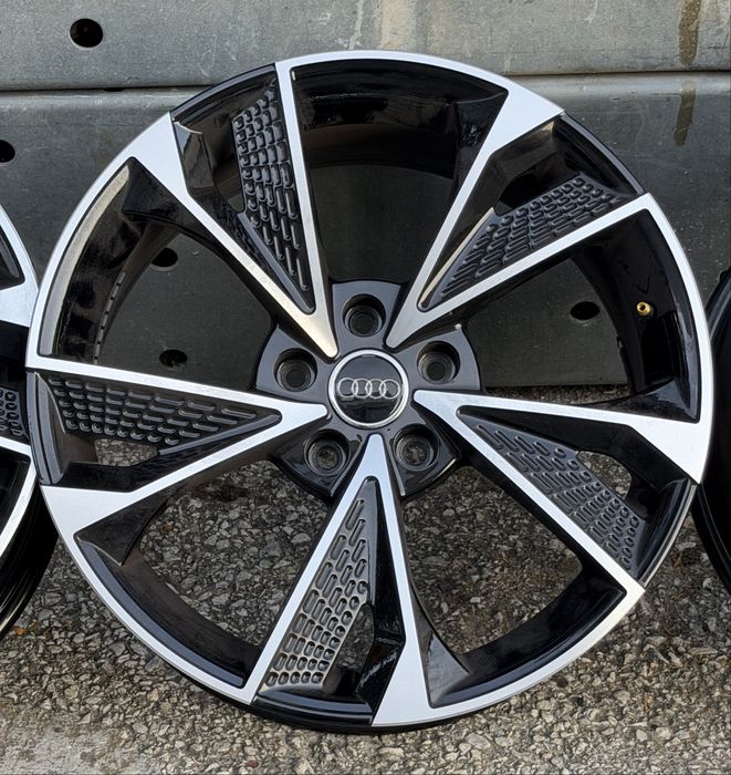 Джанти за Ауди Audi 18 “ цола 5х112 като нови A3 A4 A6 Q3 Q5
