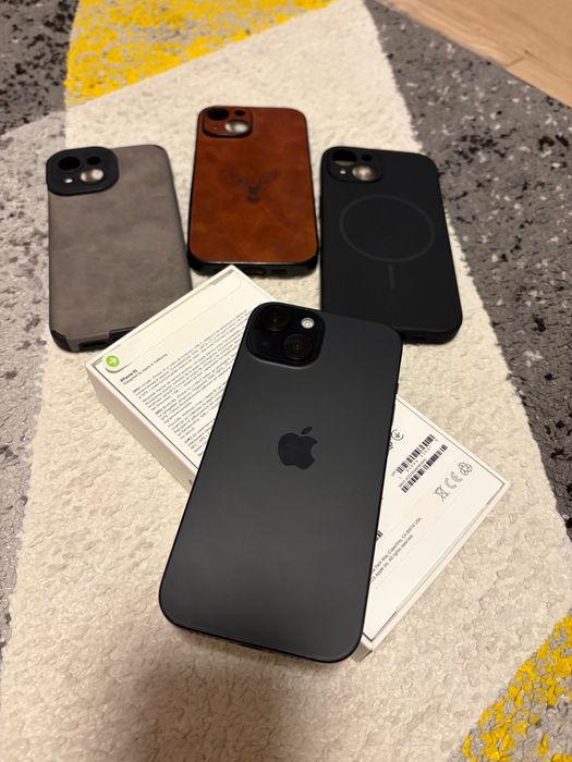 Iphone 15 128GB с три калъфа подарък