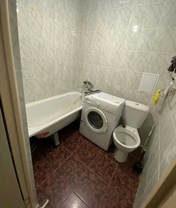 1 ком. срочно  торг