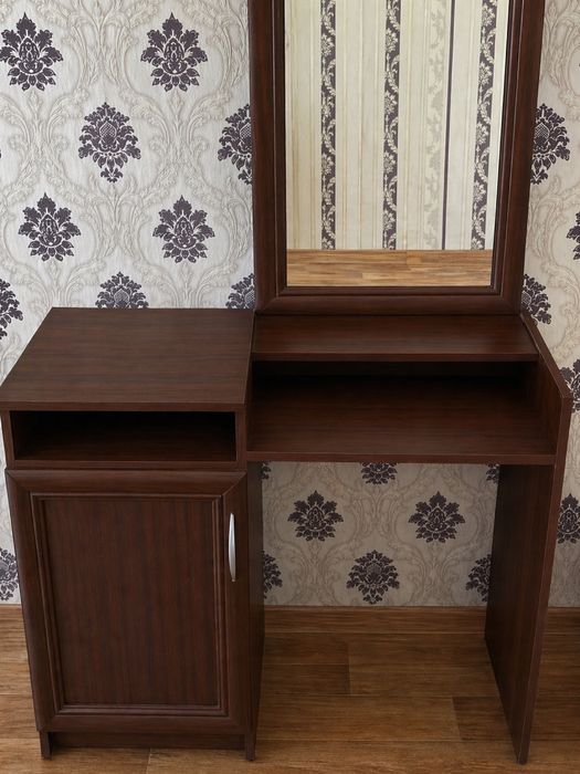 Туалетный столик