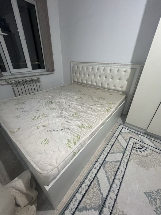 Проедается диван двухспальный