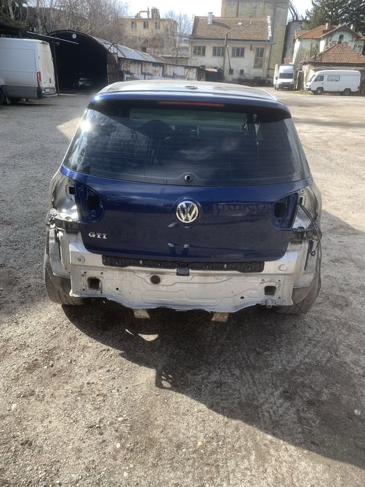 Багажник със спойлер Golf 5 GTI/R32