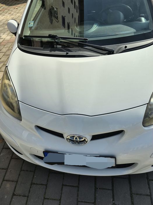 Vând Toyota Aygo  1.0