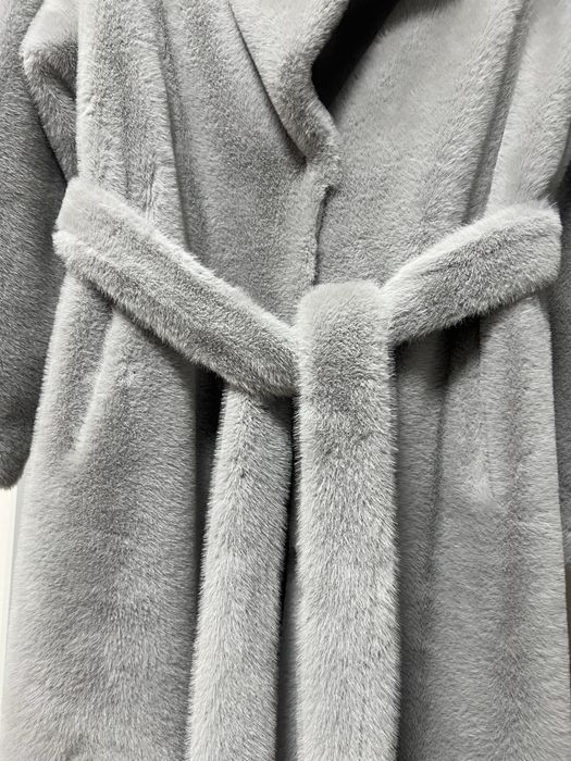 Продам эко шубку без капюшона