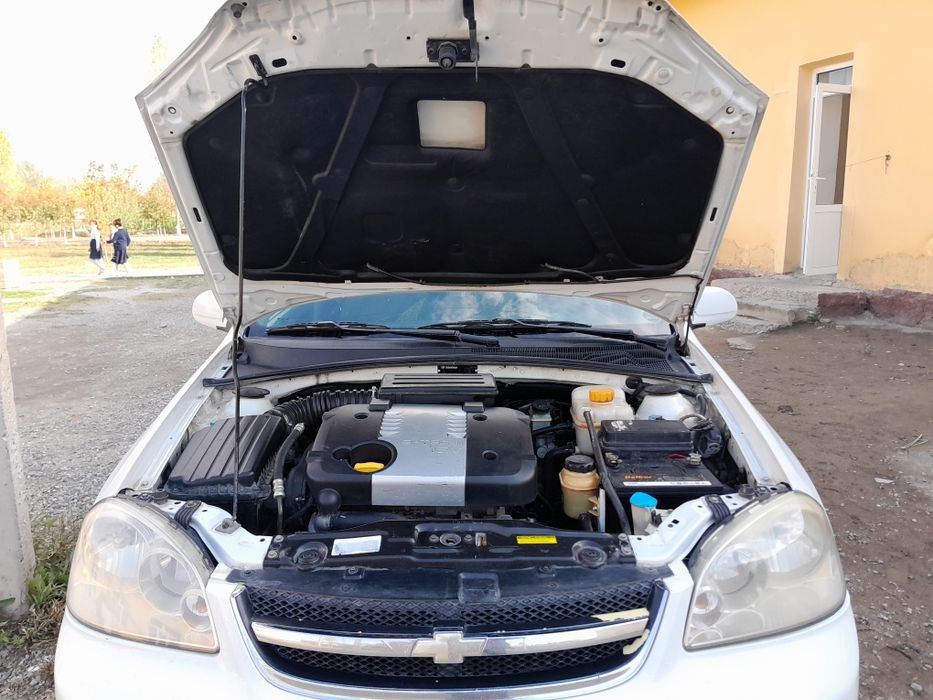 Lasetti sotiladi 1.8