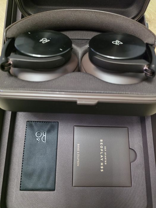 Bang&Olufsen H95
