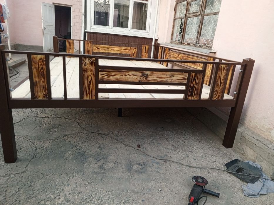 Tapchan soʻri kravat sotiladi