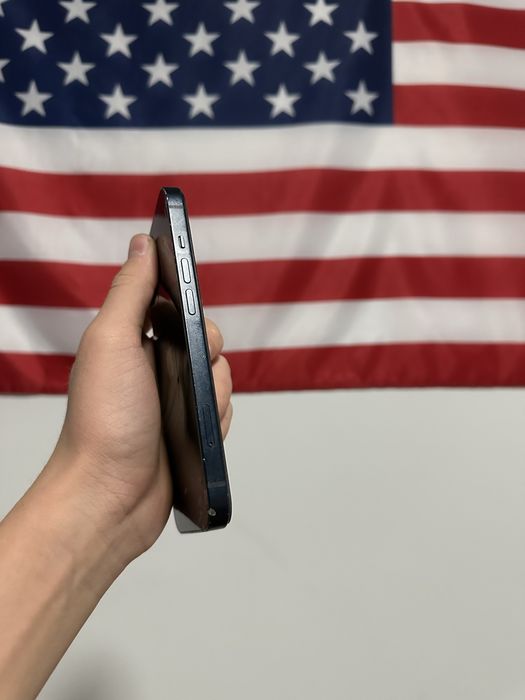 Продаю iPhone 13 128 ГБ.