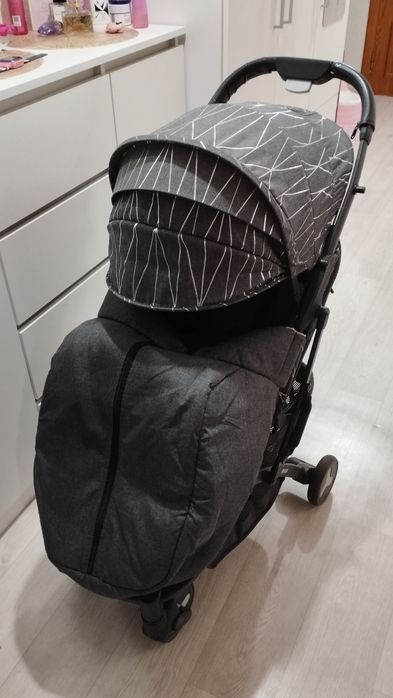 Продам детскую коляску