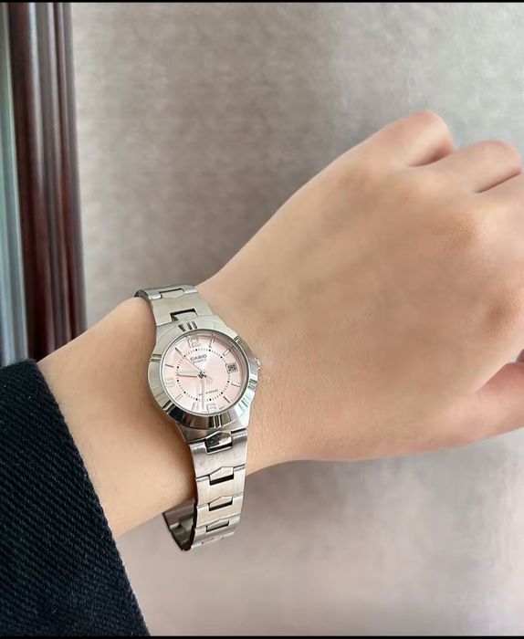 Часы женские Casio