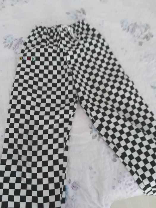 продам вещи б/у для девочек, девушек 44-46р., по 3000 каждая