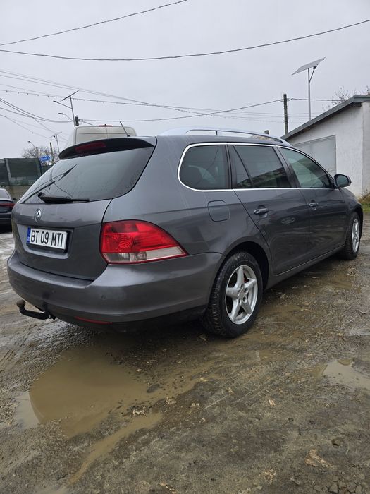 Golf V Înmatriculat.