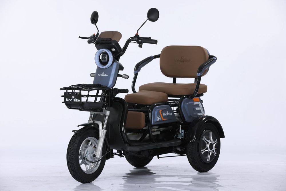 Трицикл трехколесный маленький